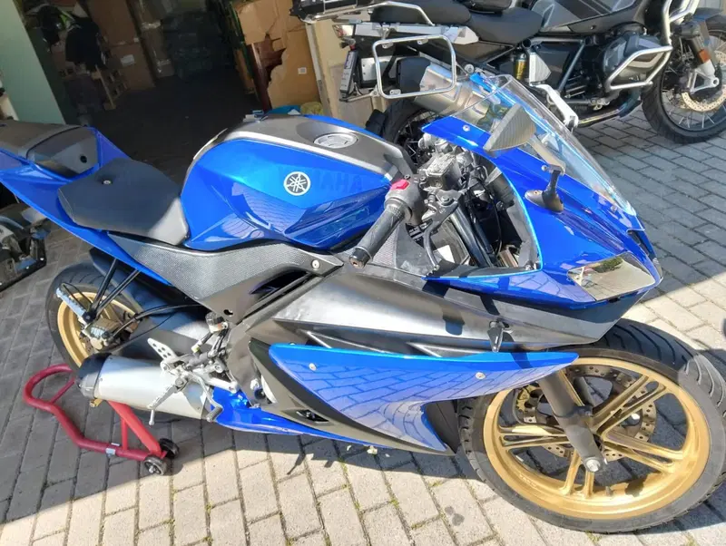 Yamaha YZF R125 (2008 -13) (2)