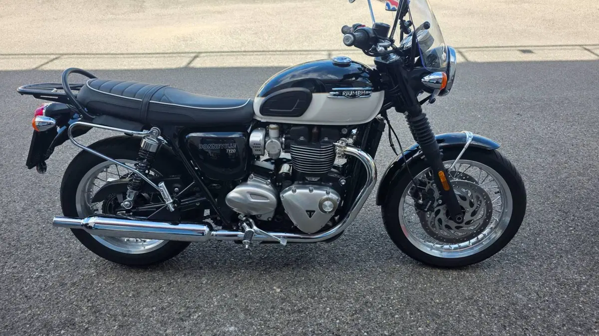Triumph Bonneville T120 (2021 - 25)