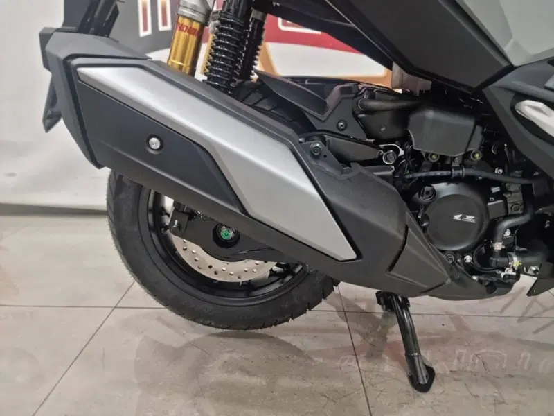 Honda ADV 350 Special Edition (2025 - 26) (9)