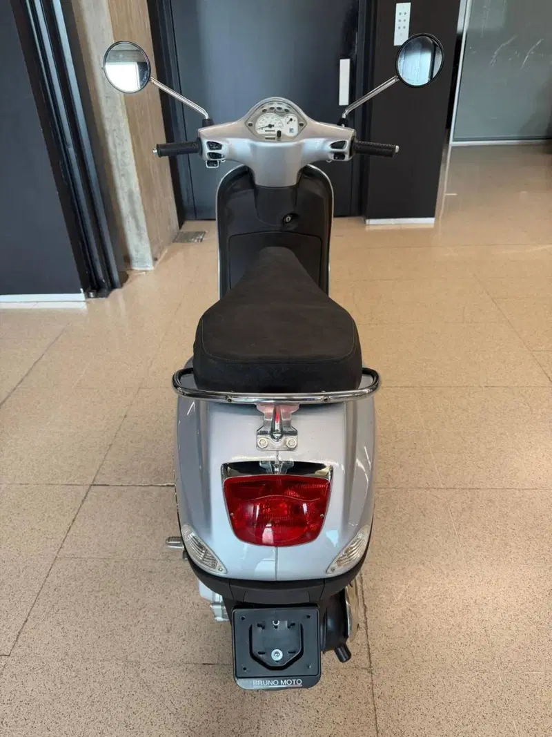Vespa LX 50 2T (2009 - 14) (4)