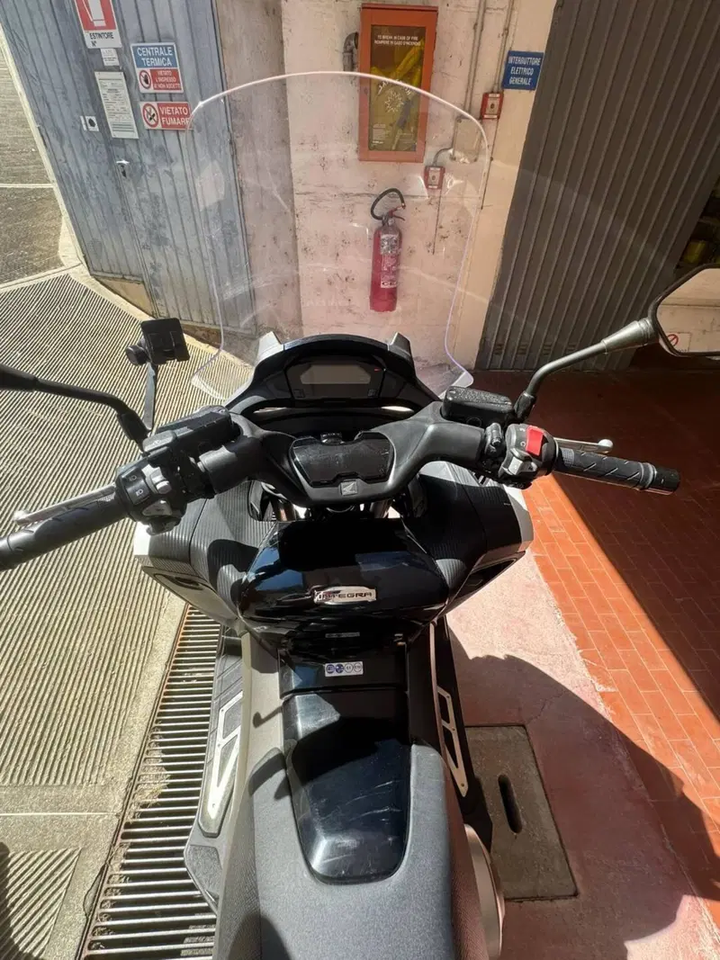 Honda Integra 750 DCT Sport (2018 - 20) (7)