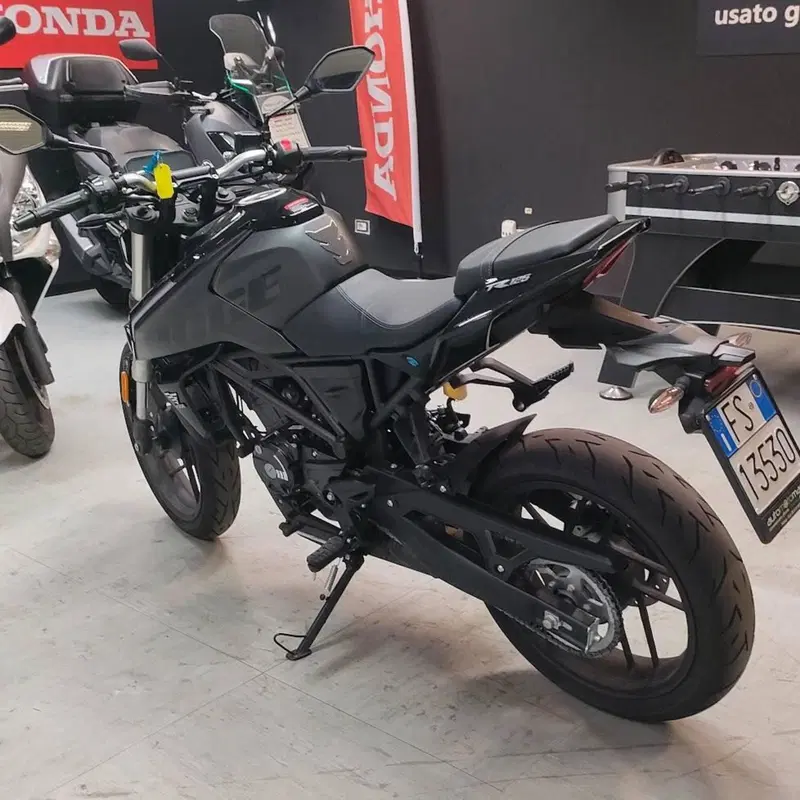 Voge Brivido 125R (2023 - 26) (3)