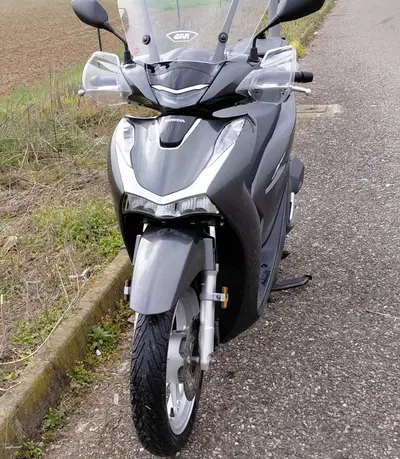 Honda SH 150i Sport (2022 - 23) usata