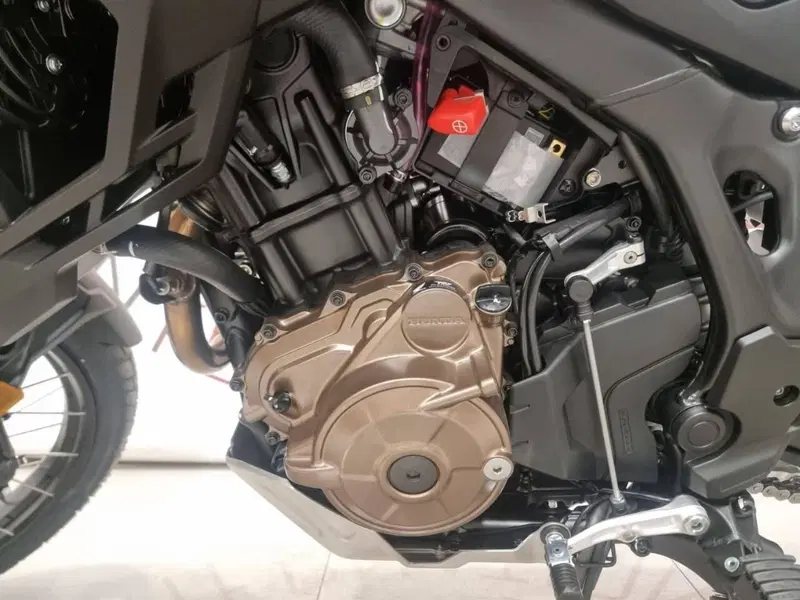 Honda Africa Twin CRF 1100L ES (2024 - 26) (6)