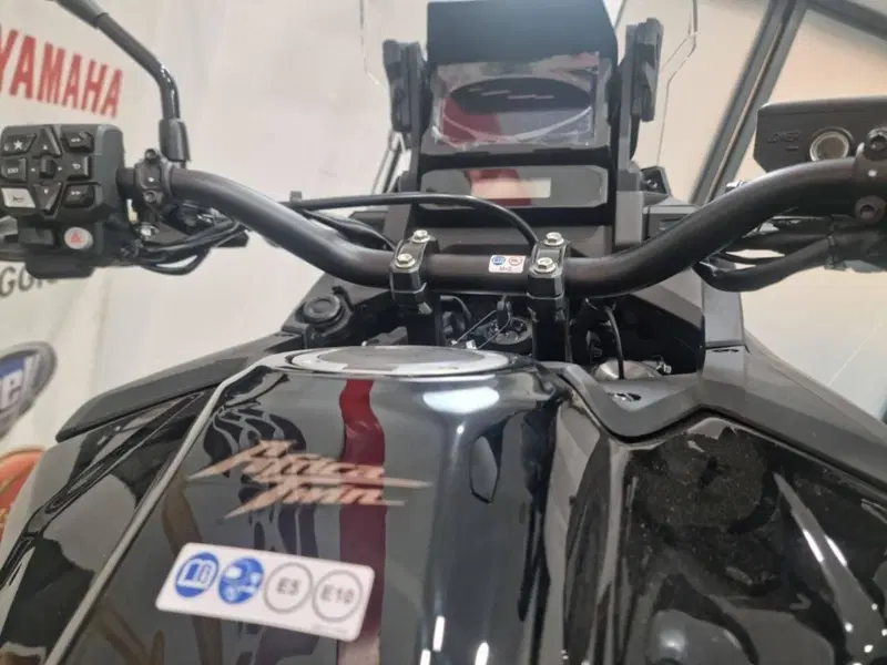 Honda Africa Twin CRF 1100L ES (2024 - 26) (11)