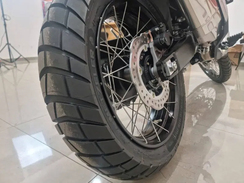 Honda Africa Twin CRF 1100L ES (2024 - 26) (14)