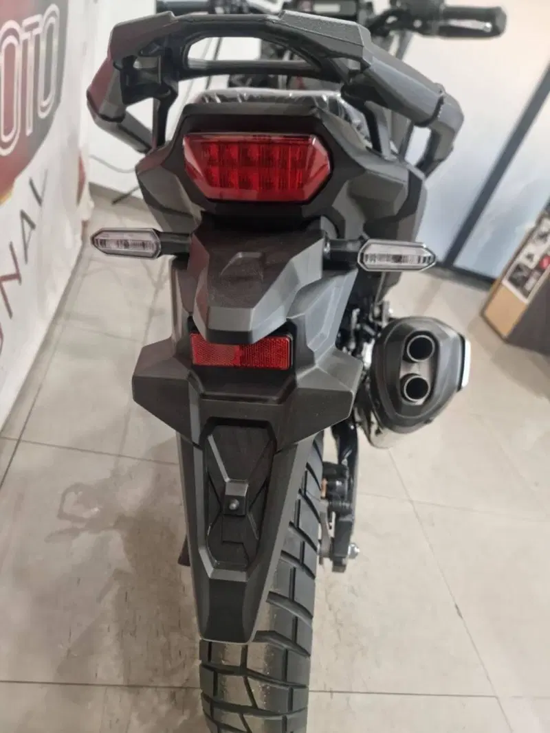 Honda Africa Twin CRF 1100L ES (2024 - 26) (15)