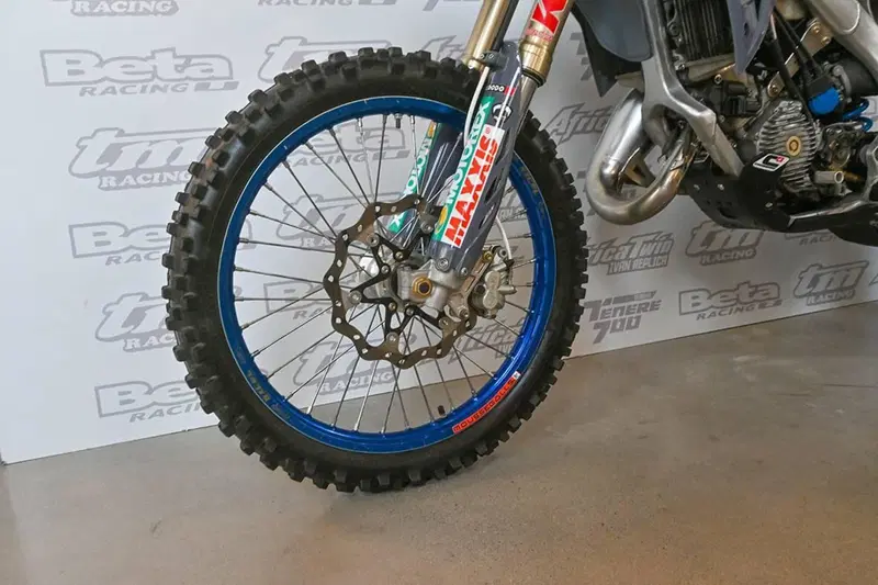 Tm Moto EN 125 ES Fi 2T (2025) (9)