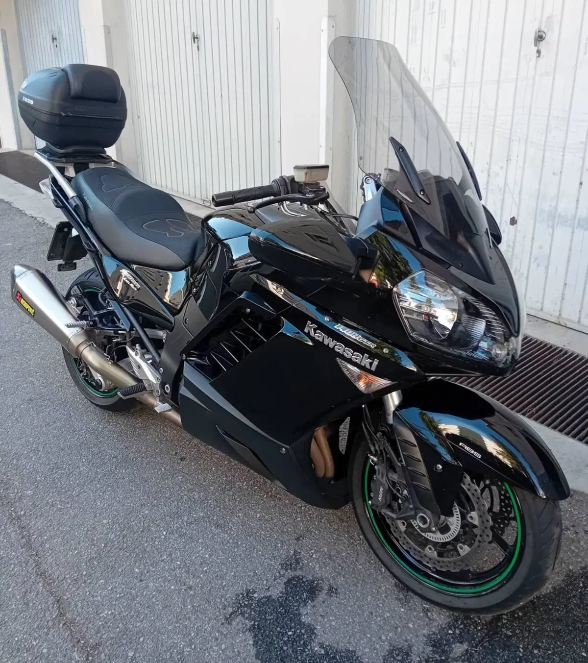 Kawasaki GTR 1400 (2007 - 09) (2)