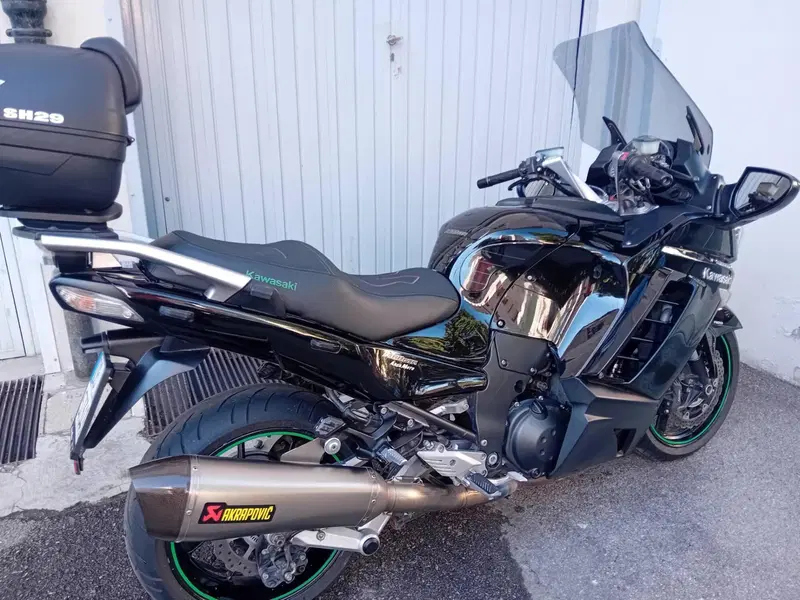 Kawasaki GTR 1400 (2007 - 09) (8)