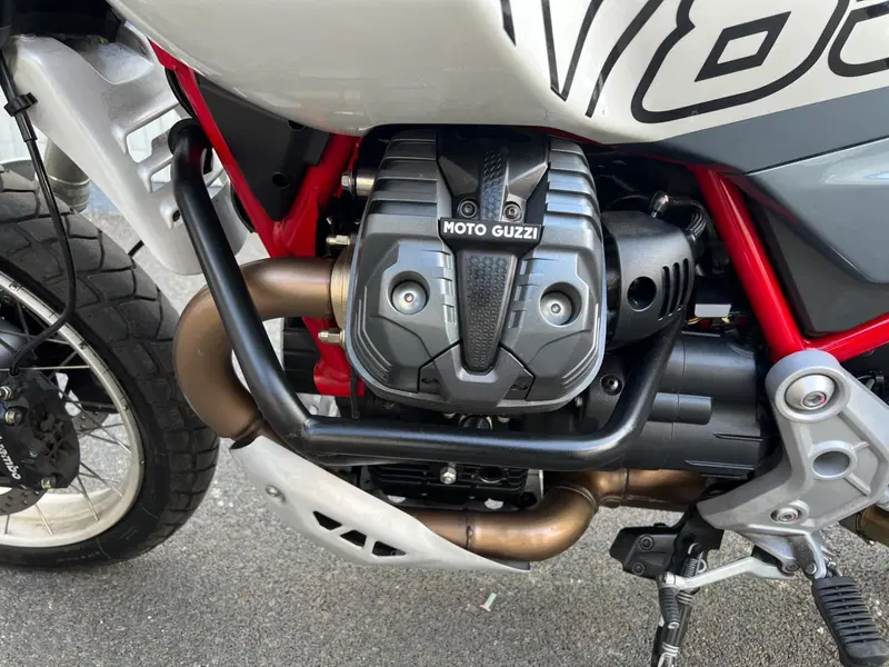 Moto Guzzi V85 TT (2024 - 26) (13)