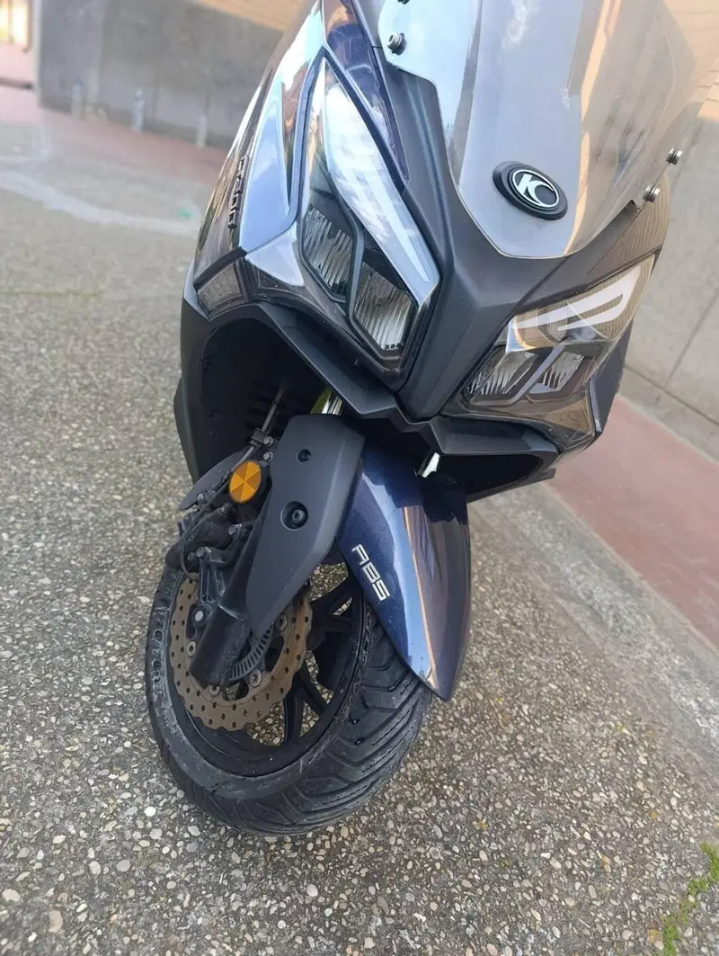 Kymco X-Town 300i (2021 - 24) (2)