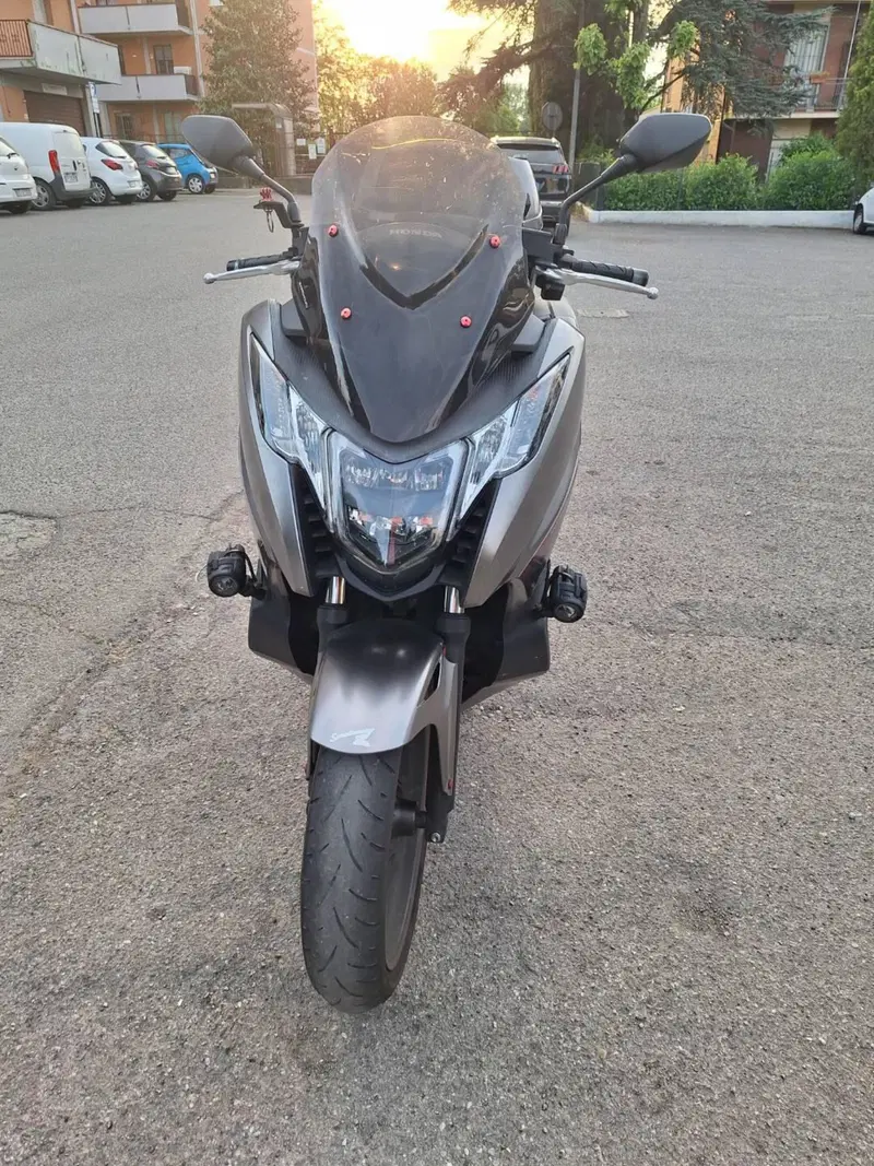 Honda Integra 750 DCT Sport (2017) (3)
