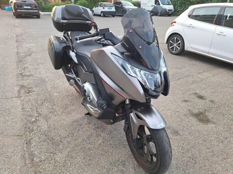 Honda Integra 750 DCT Sport (2017) (4)