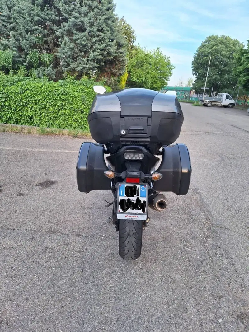 Honda Integra 750 DCT Sport (2017) (6)