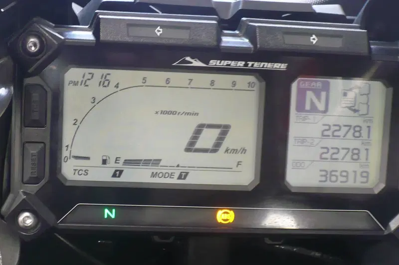Yamaha XT1200ZE Super Ténéré (2017 - 20) (8)