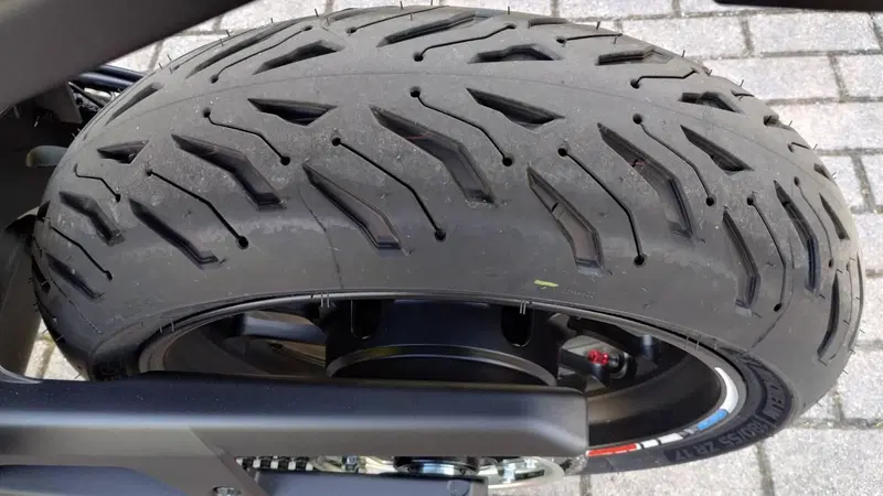 Yamaha Tracer 7 (2025 - 26) (8)