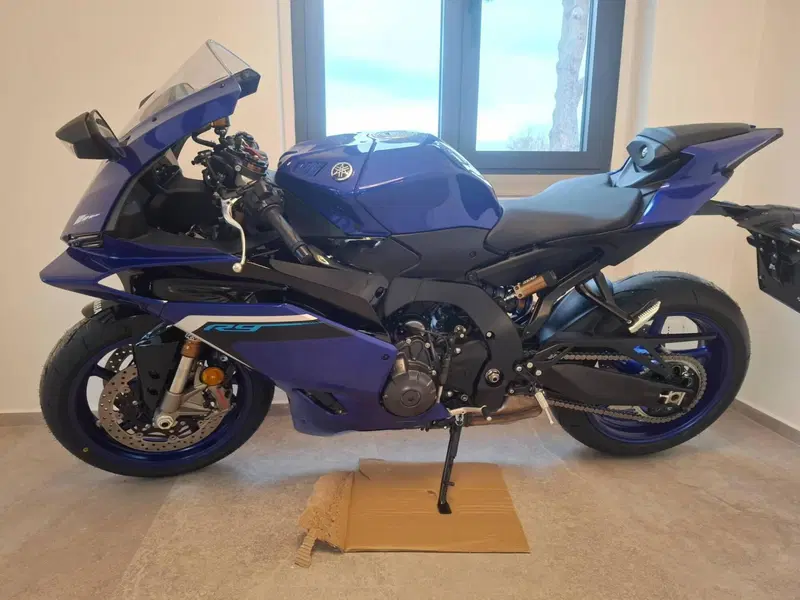 Yamaha YZF R9 (2025 - 26) (6)