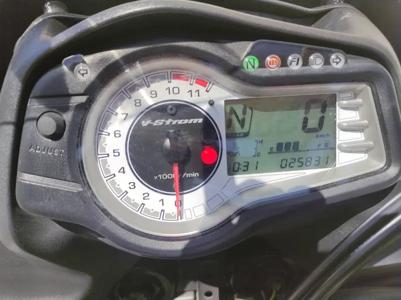 Suzuki V-Strom 650XT ABS (2015 - 17) (3)