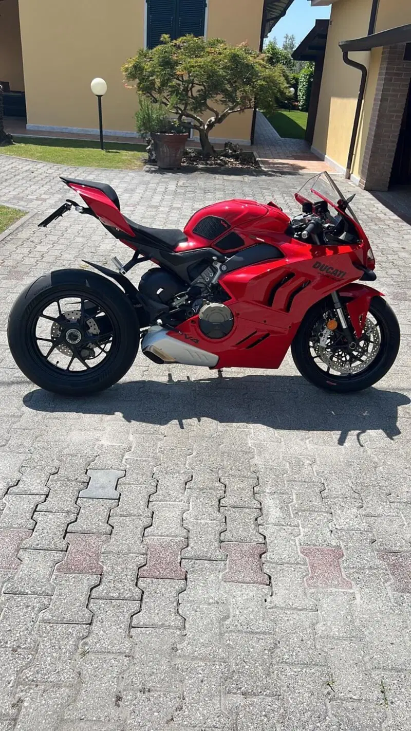 Ducati Panigale V4 (2022 - 24) (4)