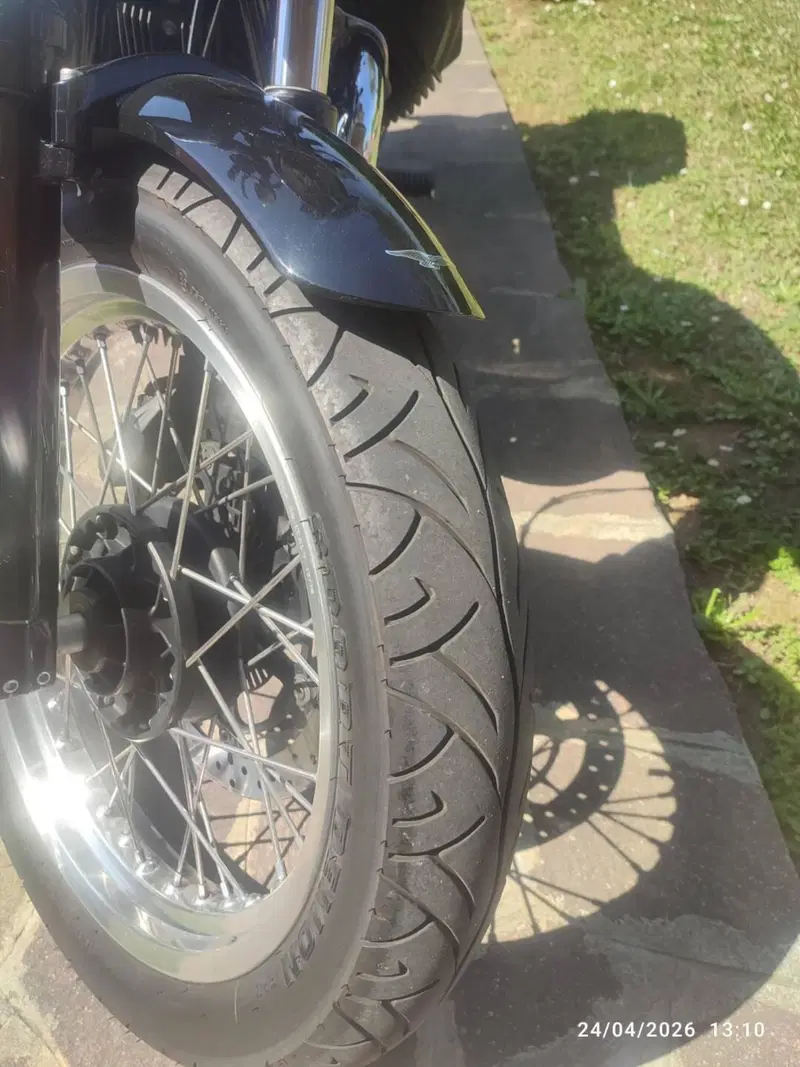 Moto Guzzi V7 III Special (2017 - 20) (6)