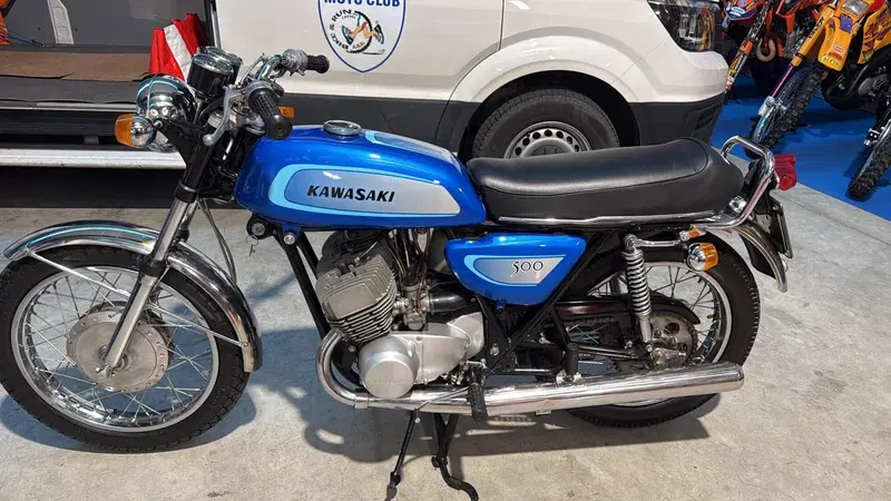 Kawasaki machIII (2)