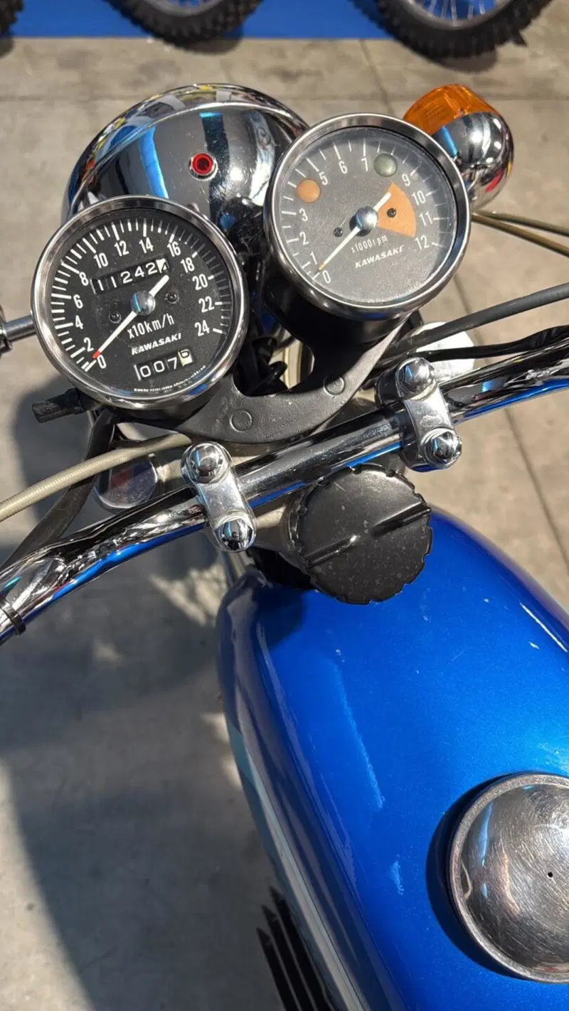 Kawasaki machIII (3)