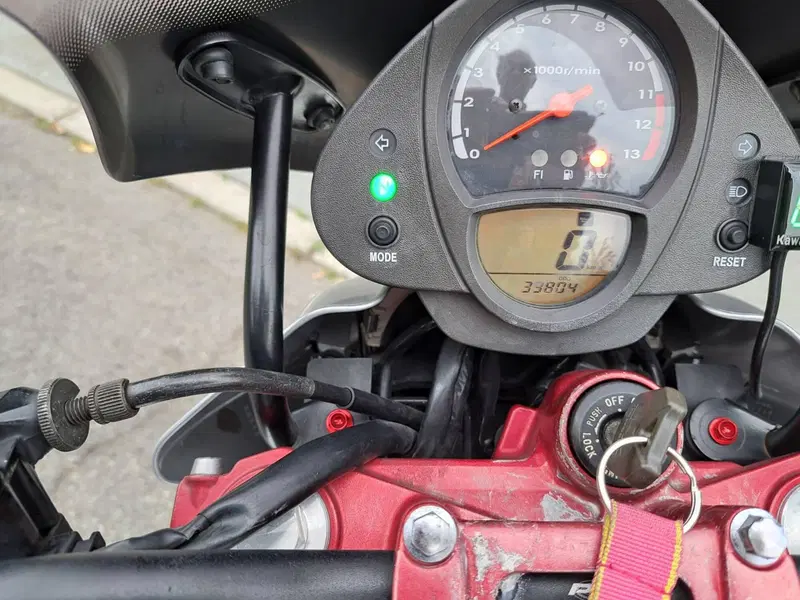 Kawasaki ER-6N (2006 - 09) (4)