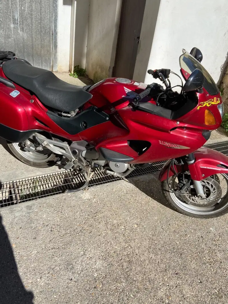 Honda Deauville 650 (2002 - 05)