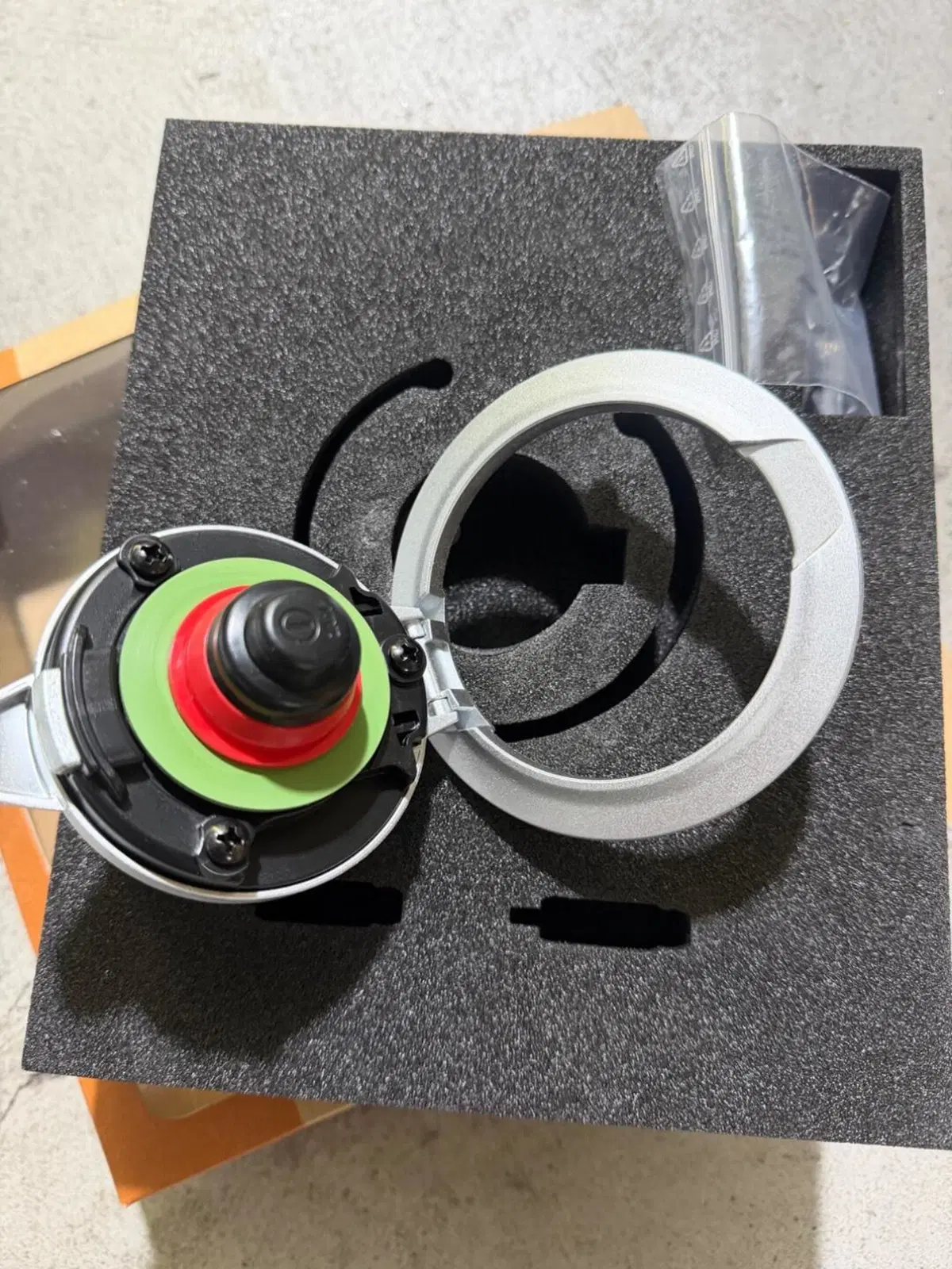 Ducati Scrambler tappo benzina (3)