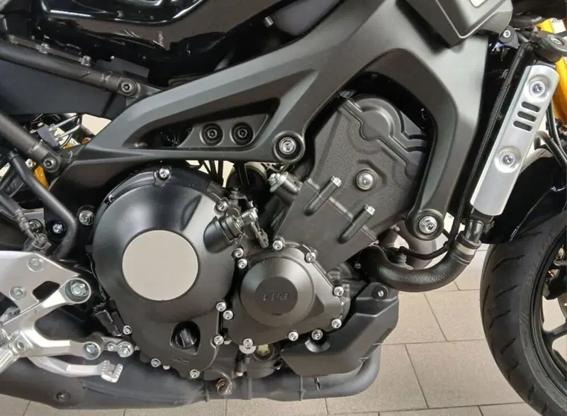 Yamaha XSR 900 ABS 60th Anniversary (2016 - 18) (7)