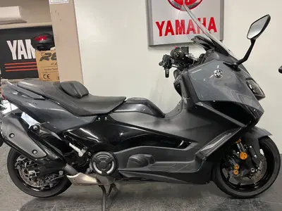 Yamaha T-Max 560 Tech Max (2022 - 24) usata