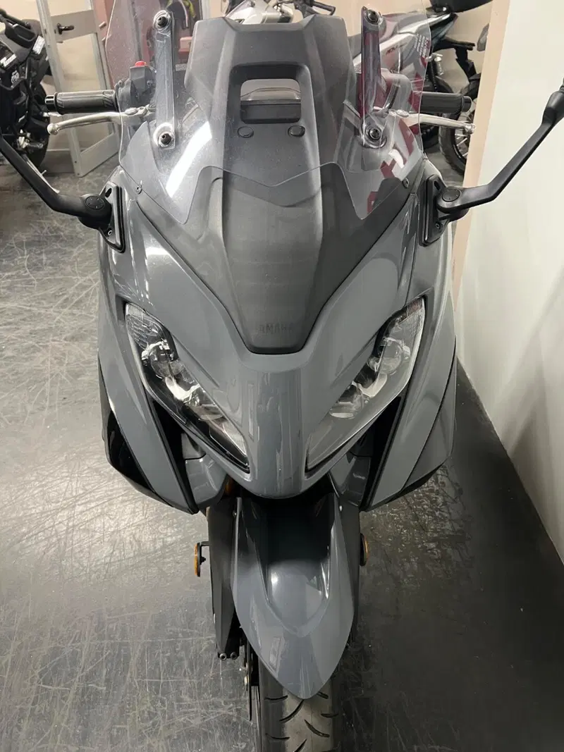 Yamaha T-Max 560 Tech Max (2022 - 24) (3)