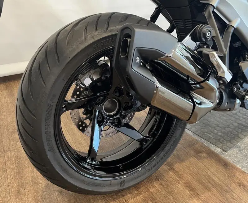 Bmw R 1300 R (2026) (2)
