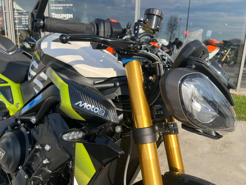 Triumph Street Triple 765 Moto2 (2026) (2)