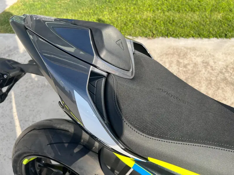 Triumph Street Triple 765 Moto2 (2026) (6)
