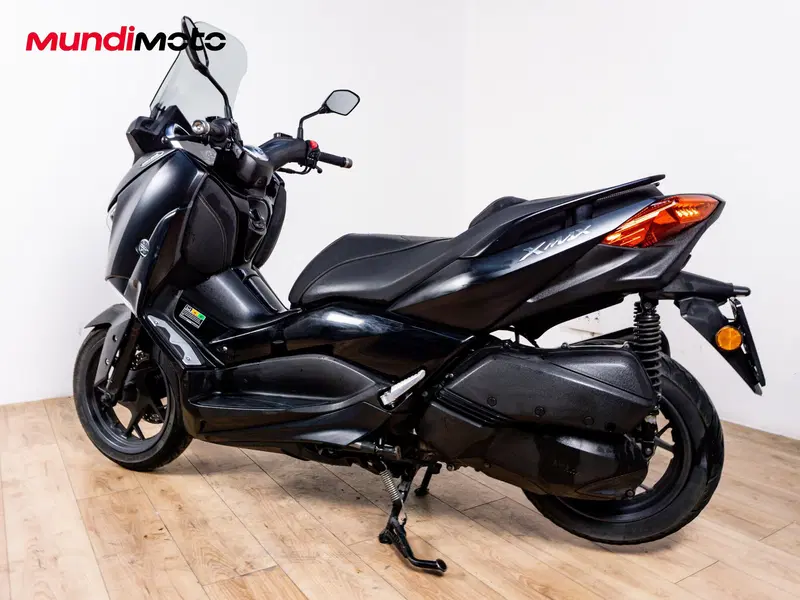 Yamaha X-Max 250 Iron Max ABS (2016) (7)