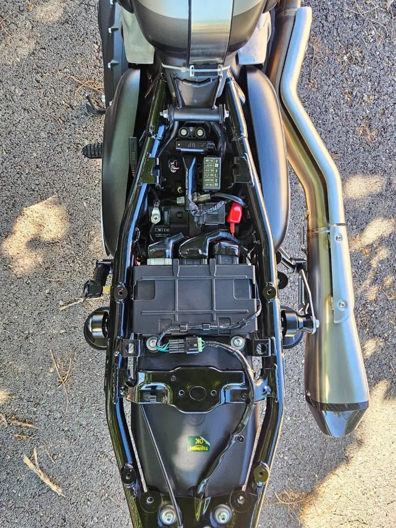 Triumph Street Scrambler 900 Sandstorm (2021 - 22) (14)