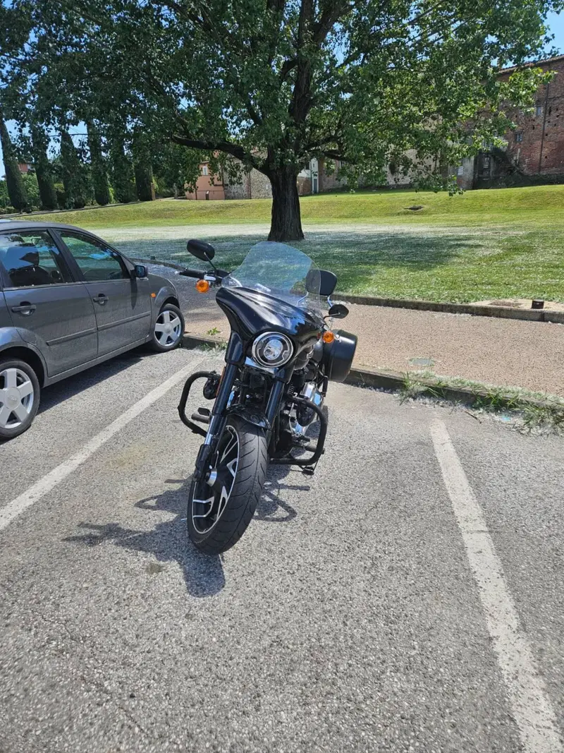 Harley-Davidson Sport Glide (2021 - 25) (2)