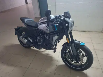 CFMOTO 700CL-X Sport (2022 - 26) usata