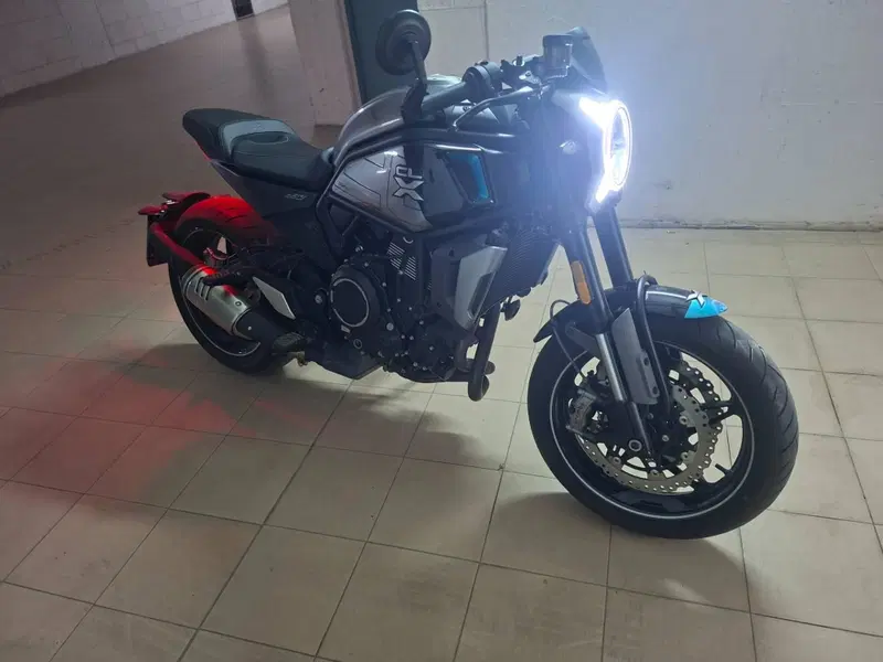 CFMOTO 700CL-X Sport (2022 - 26) (4)