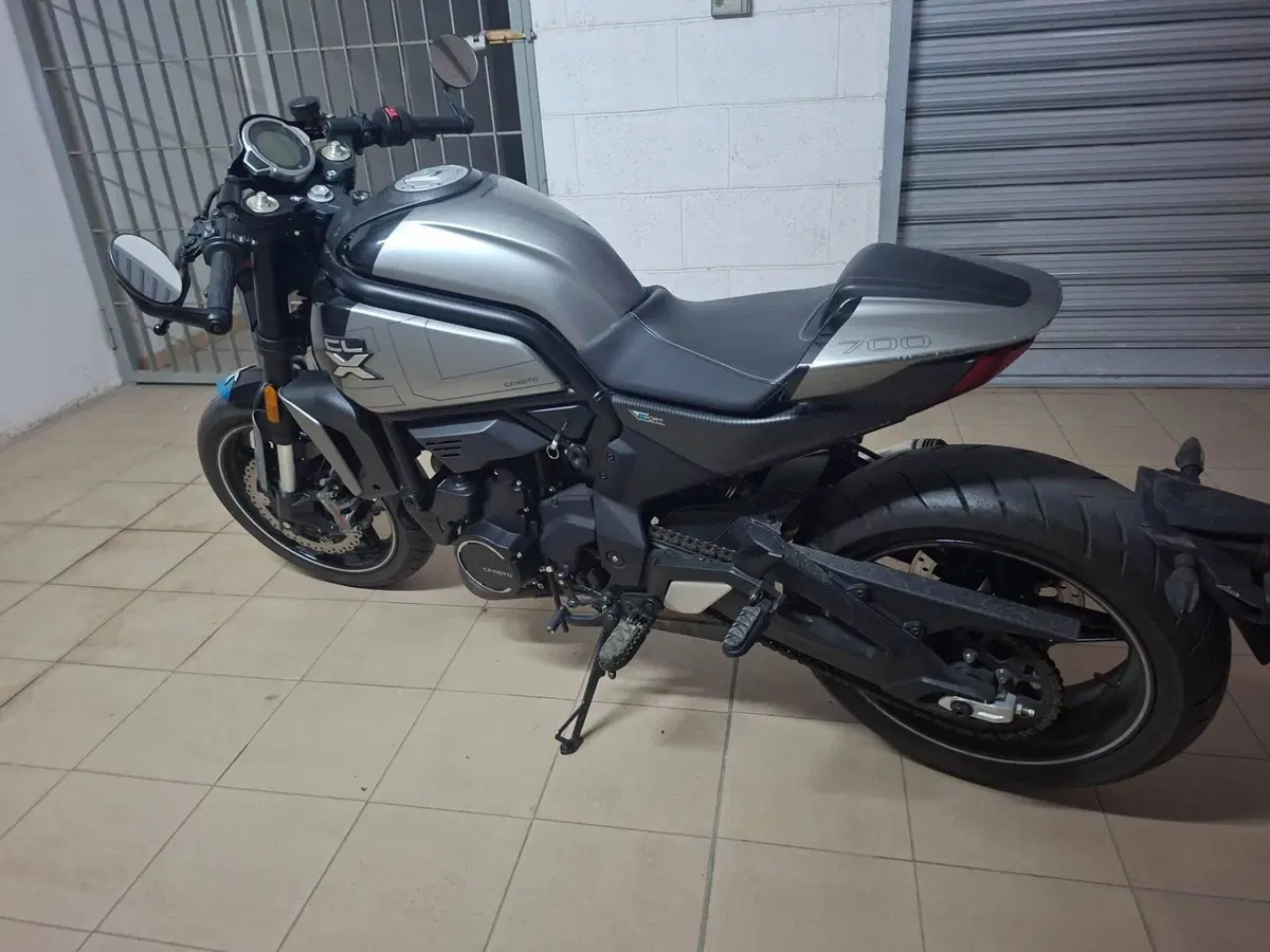 CFMOTO 700CL-X Sport (2022 - 26) (5)