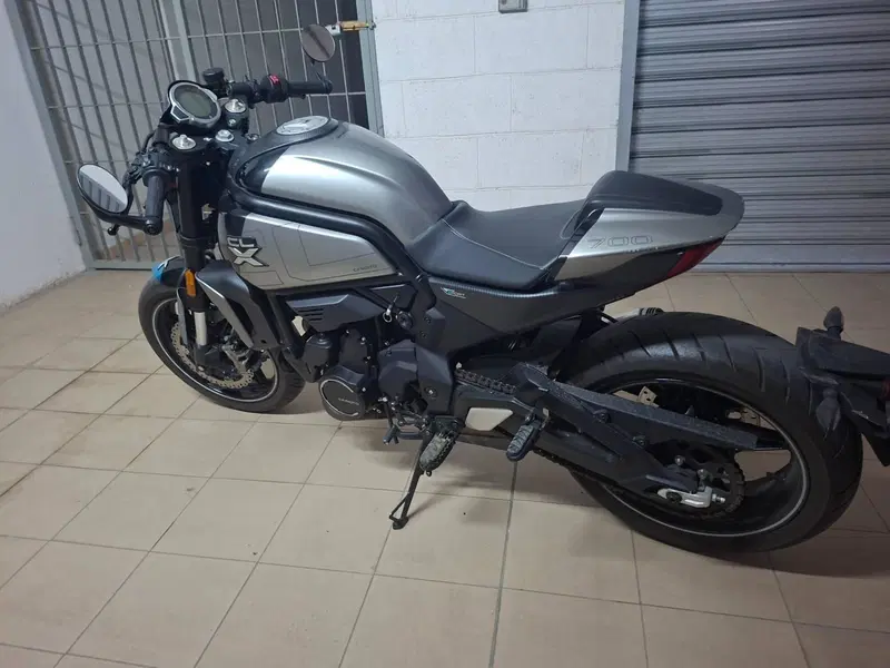 CFMOTO 700CL-X Sport (2022 - 26) (5)