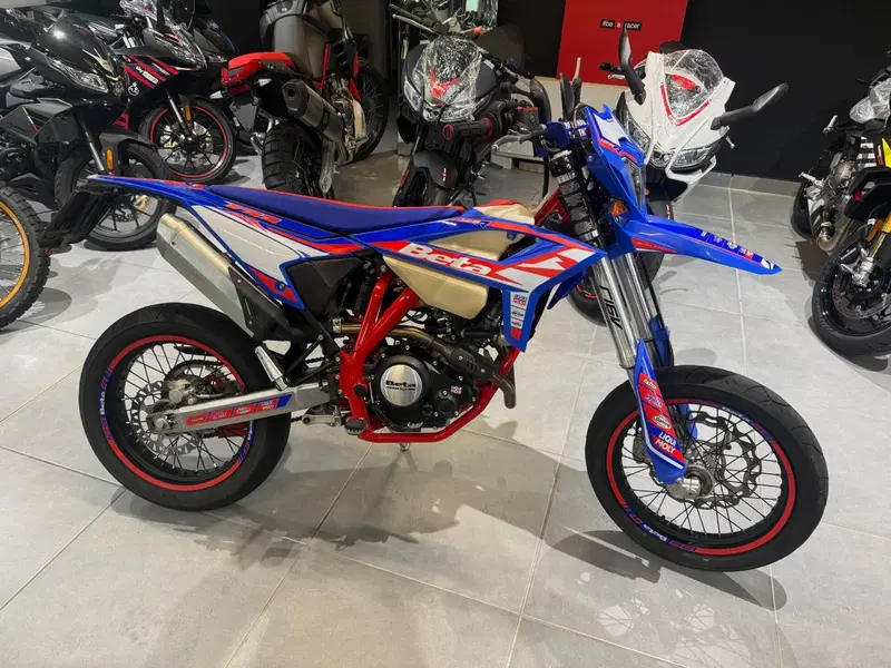 Betamotor RR 125 4T Motard R (2023 - 24) (2)