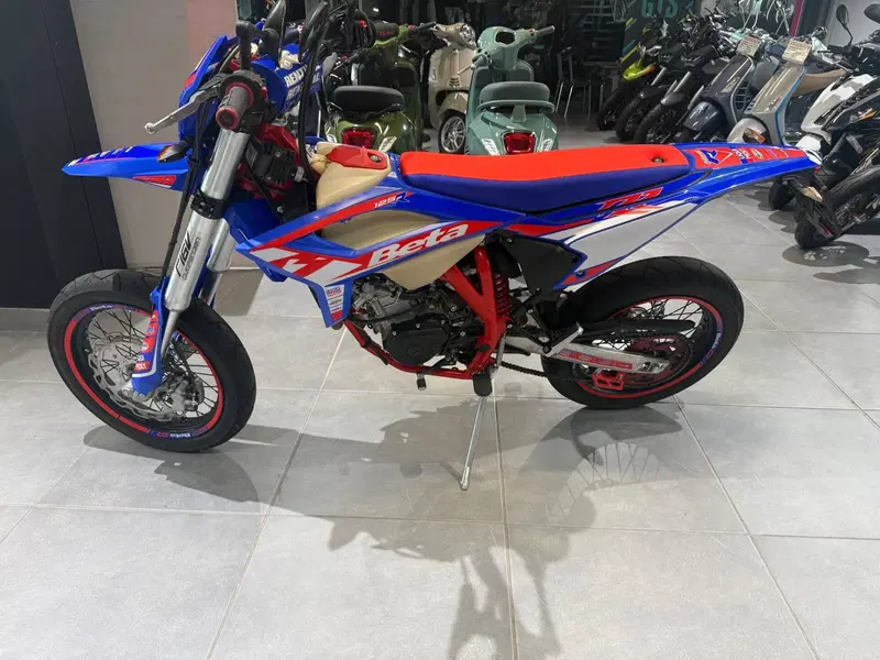 Betamotor RR 125 4T Motard R (2023 - 24) (4)