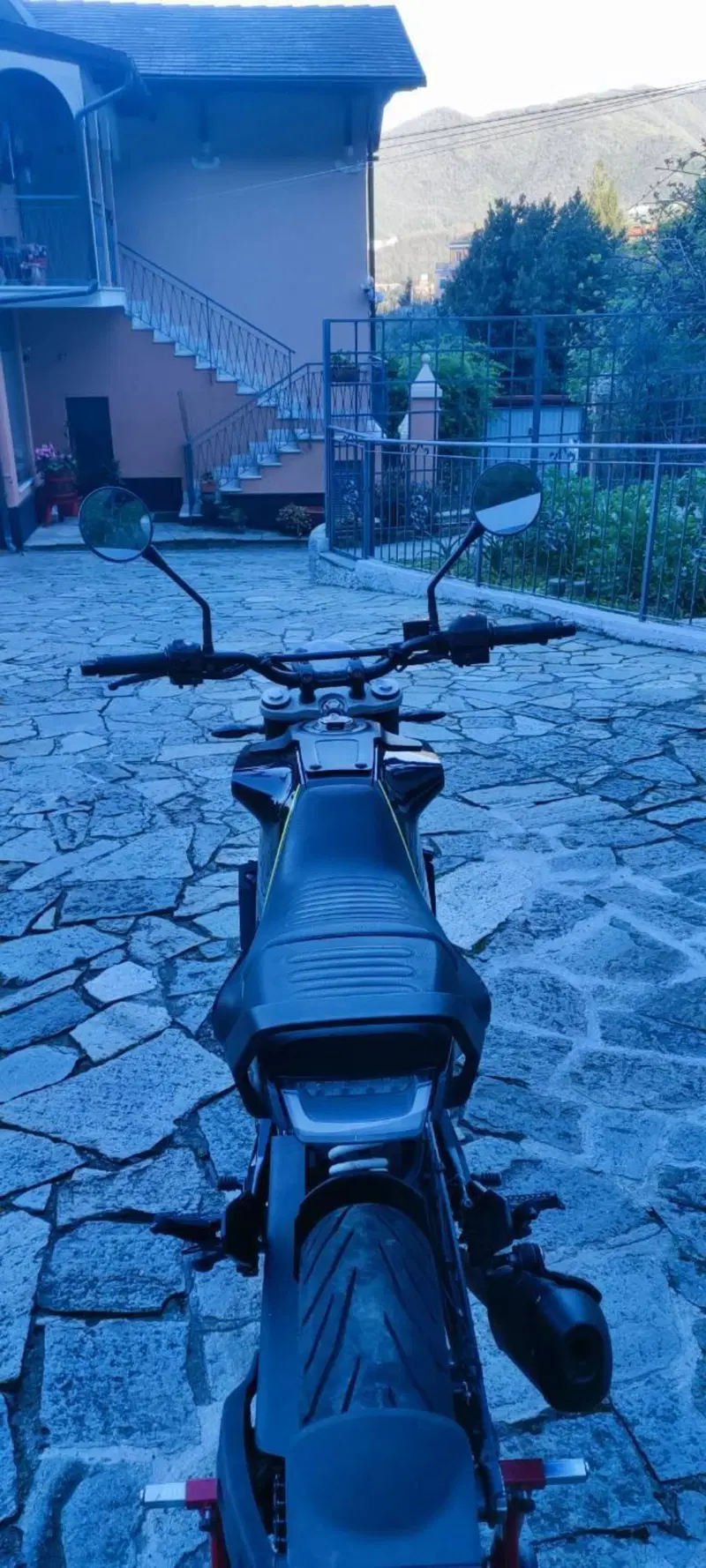 Husqvarna Svartpilen 401 (2018 - 19) (6)