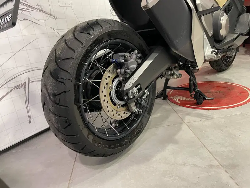 Honda X-ADV 750 DCT (2021 - 24) (4)