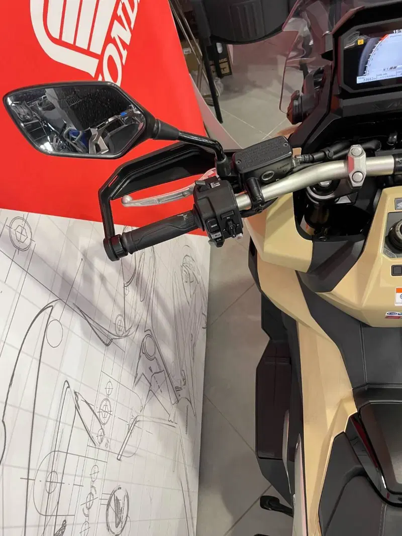 Honda X-ADV 750 DCT (2021 - 24) (12)