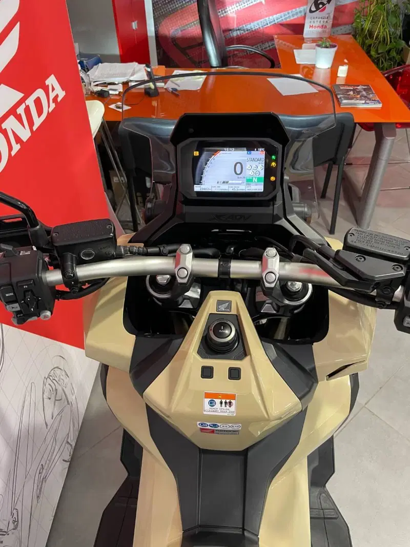 Honda X-ADV 750 DCT (2021 - 24) (13)