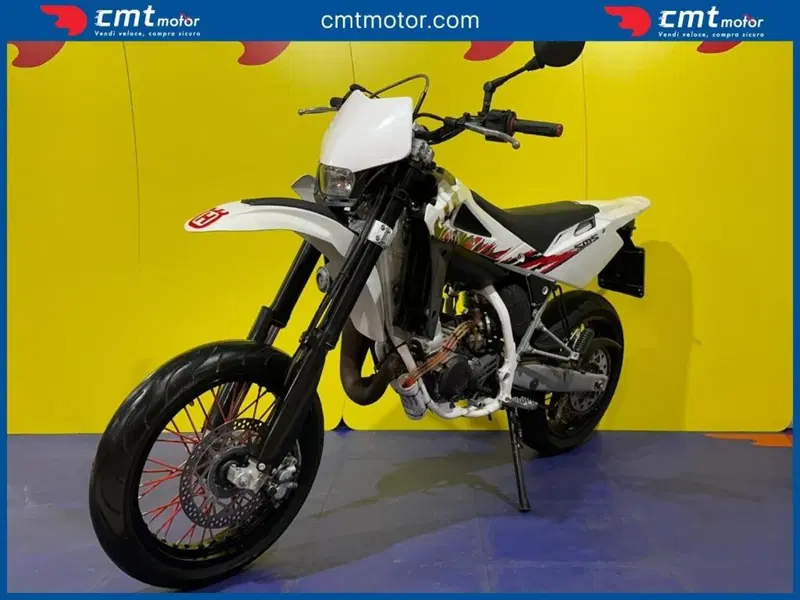 Husqvarna SM 125 (2010 - 12) (2)